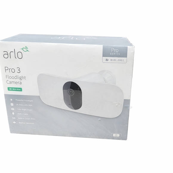 Pro 3 White Floodlight Camera